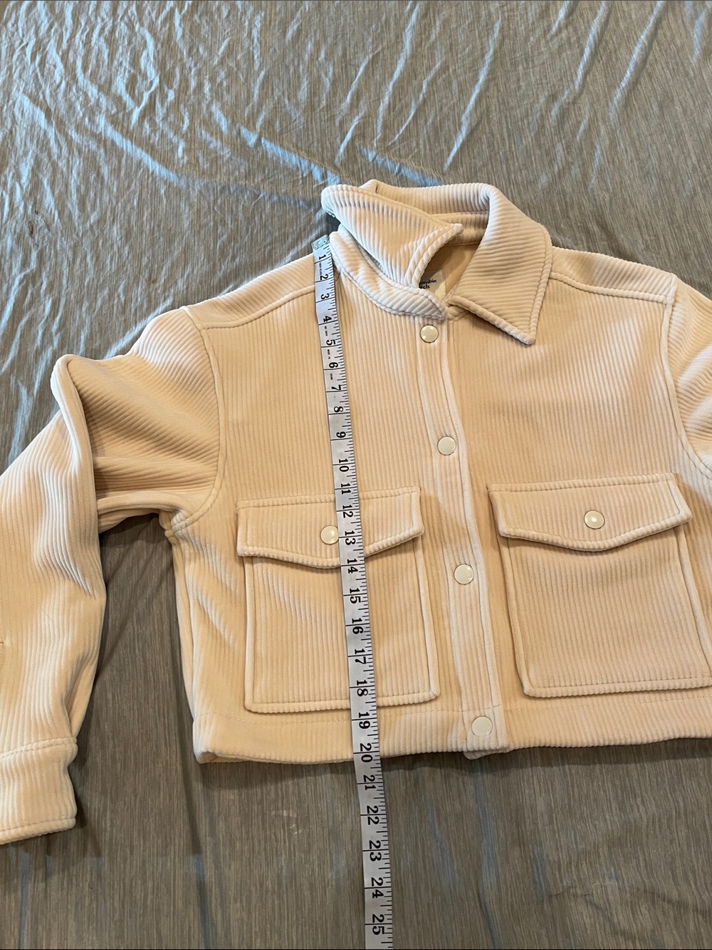 Abercrombie Velour Corduroy Cropped Shacket - Picture 6 of 8